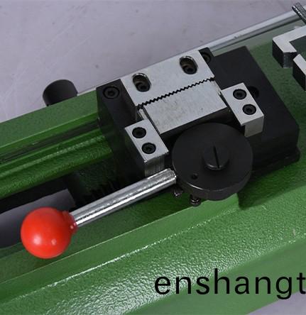手動(dòng)(dong)拉(la)力機