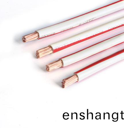 電(dian)腦裁線(xiàn)剝皮(pi)機